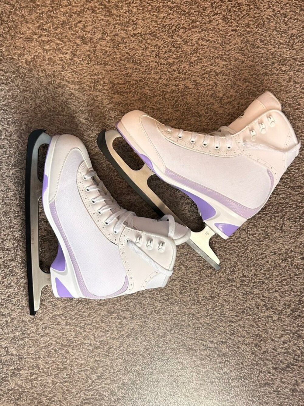 Figure Skates – Like New | Size 8 | White & Lavender